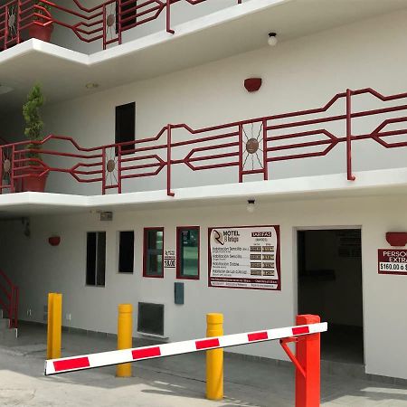Motel El Refugio Tijuana Zewnętrze zdjęcie