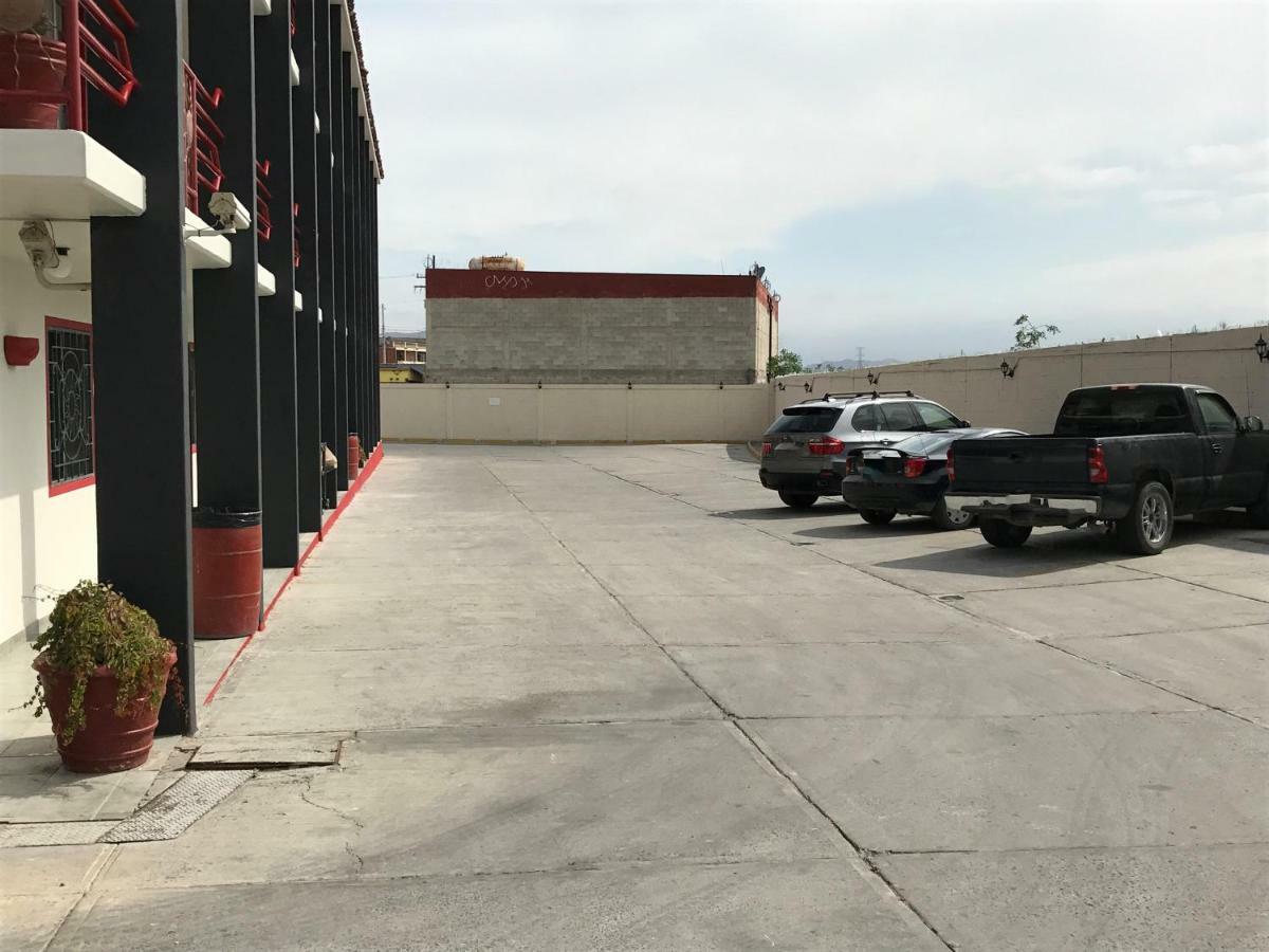 Motel El Refugio Tijuana Zewnętrze zdjęcie